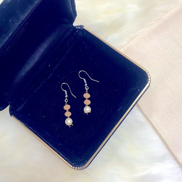 🆕Sweet Handmade Peachy Beaded Dangle Earrings for Pierced Ears👌🏼Lightweight🌸 - Picture 2 of 16